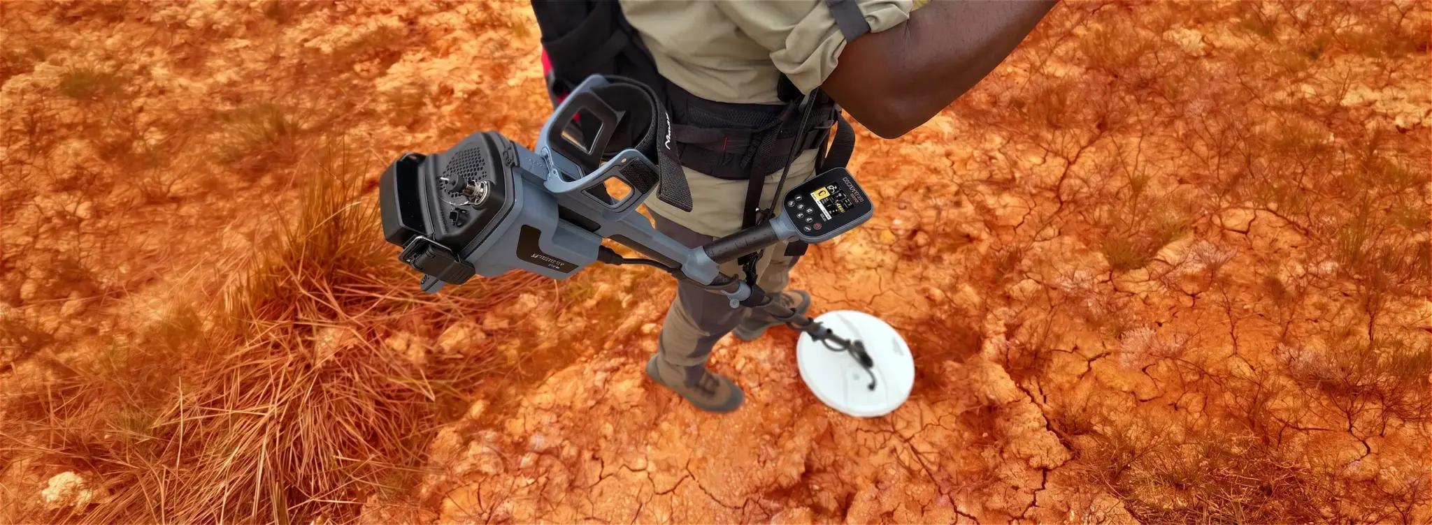 Nokta Magnetar 9000 Used in the Field Top View Banner